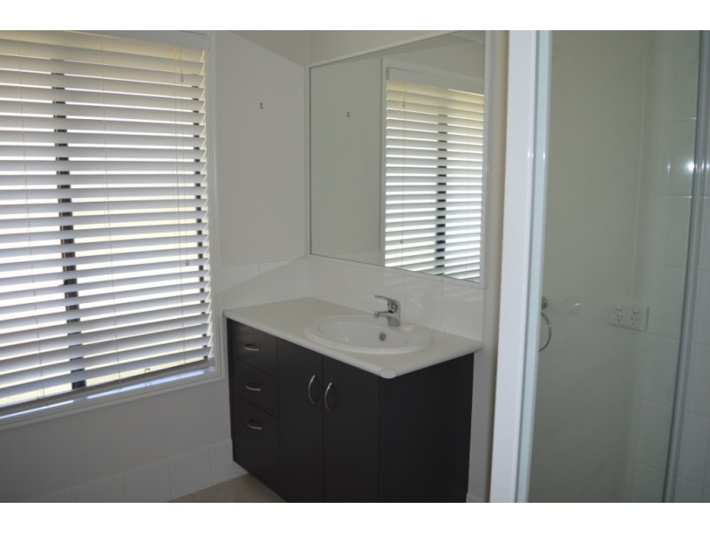 4 Beames Drive, Laidley South QLD 4341