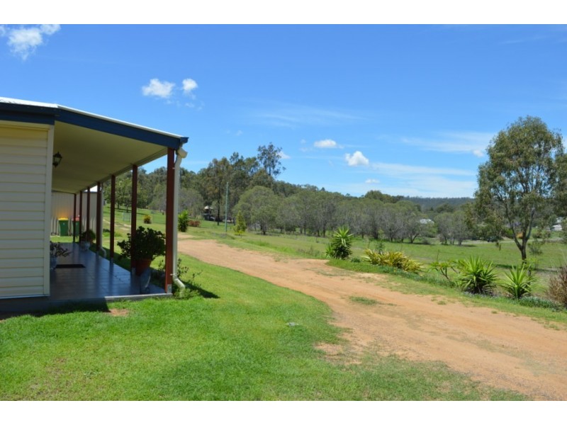 4 Beames Drive, Laidley South QLD 4341