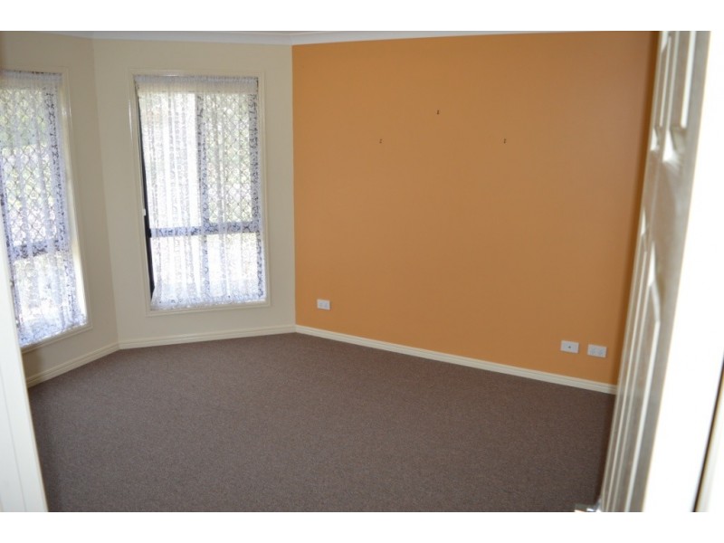 179 Lakes Drive, Laidley Heights QLD 4341