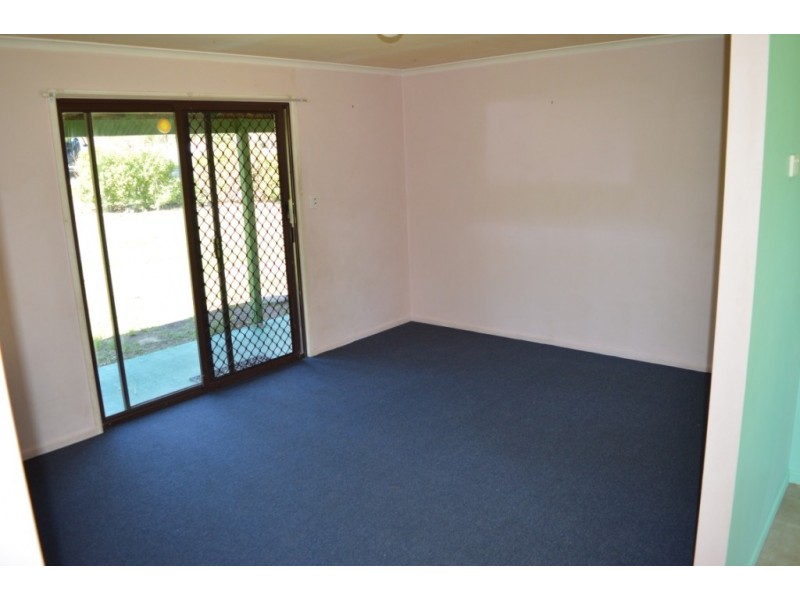 119 Lakes Drive, Laidley Heights QLD 4341