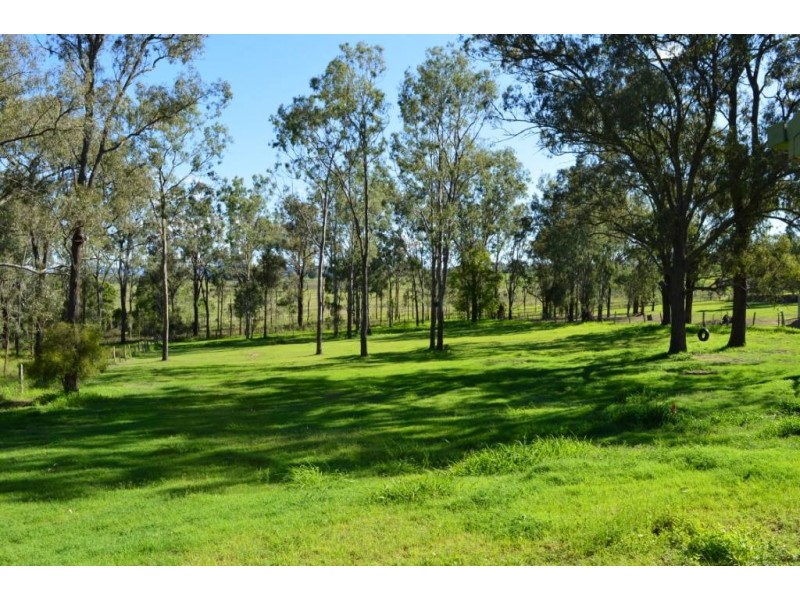 119 Lakes Drive, Laidley Heights QLD 4341