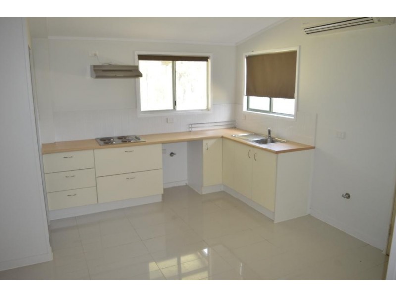 10 Pitt Road, Laidley Heights QLD 4341