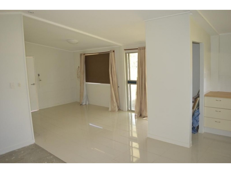 10 Pitt Road, Laidley Heights QLD 4341