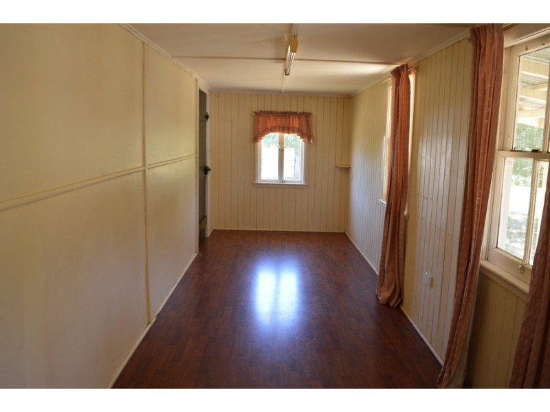 122 Edward Street, Laidley QLD 4341
