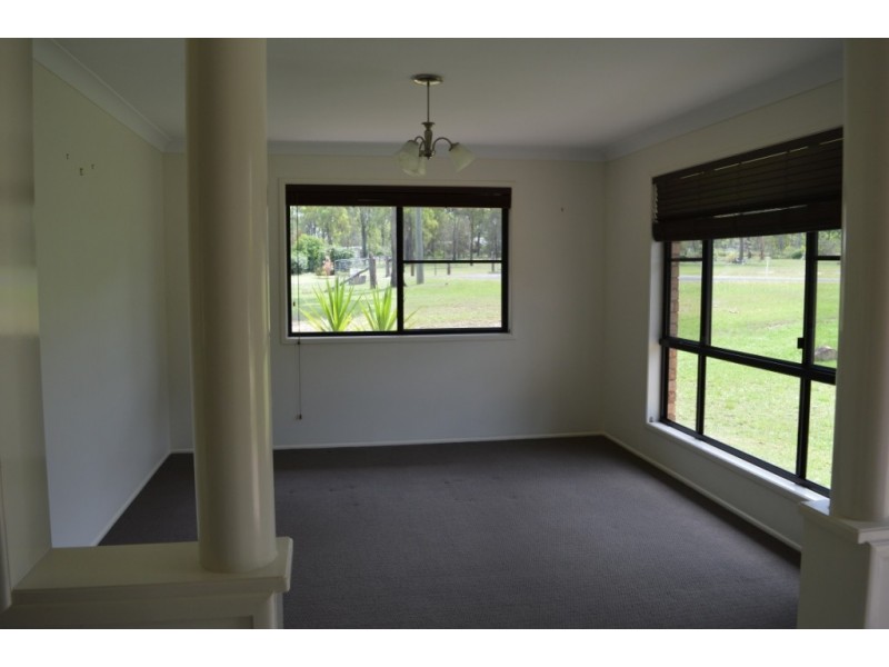 3 Fiona Crt, Laidley Heights QLD 4341