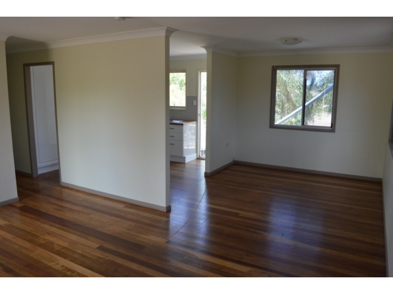 17 Gutt Rd, Regency Downs QLD 4341