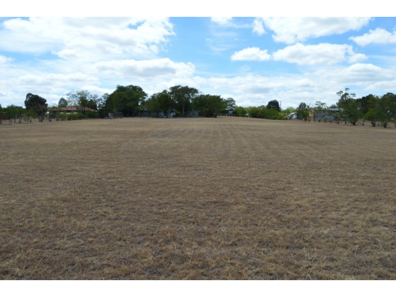 17 Gutt Rd, Regency Downs QLD 4341