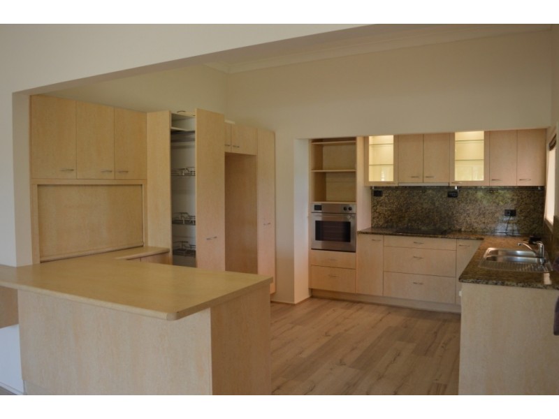 27 Mort Street, Laidley QLD 4341