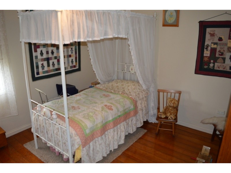 24 Orton Street, Laidley QLD 4341