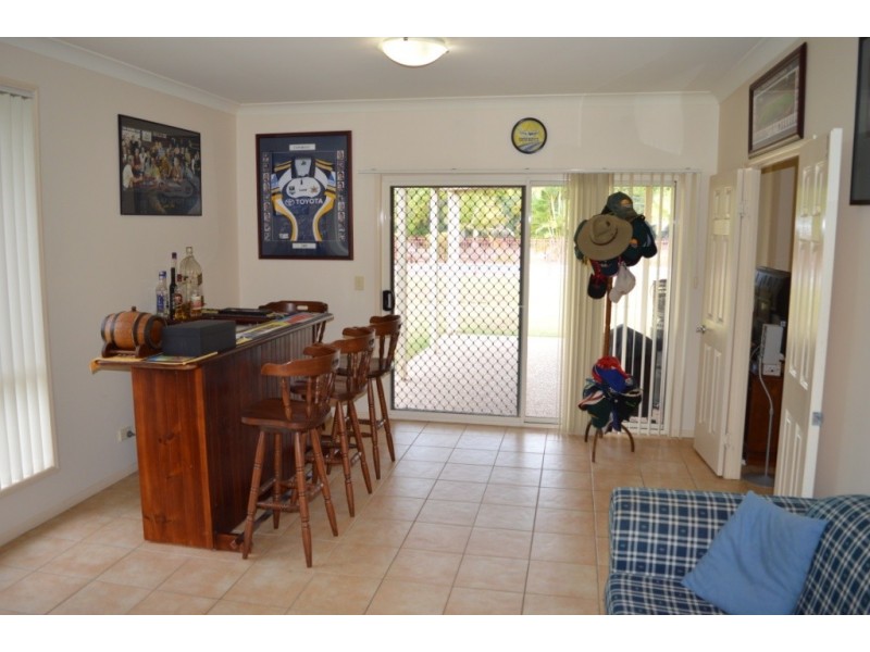 25 Lachlan Way, Placid Hills QLD 4343