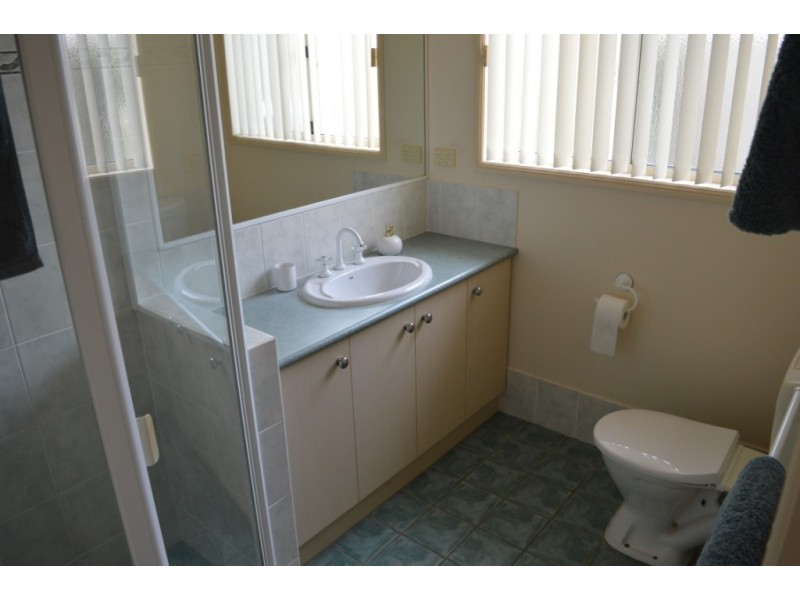 25 Lachlan Way, Placid Hills QLD 4343