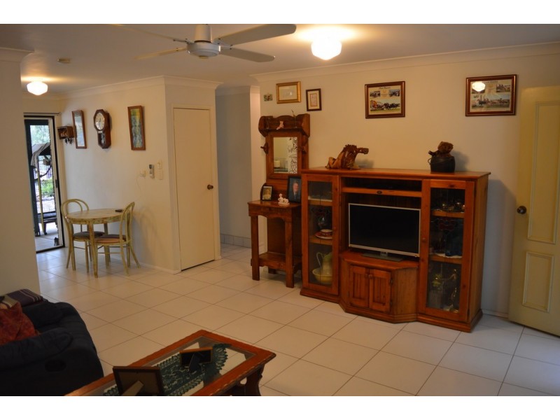 16 Beacon Road, Lowood QLD 4311