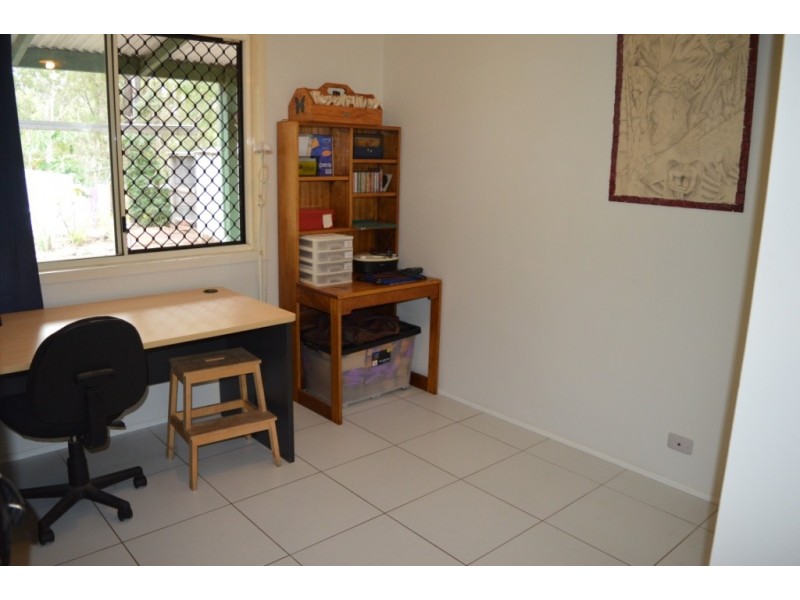 16 Beacon Road, Lowood QLD 4311