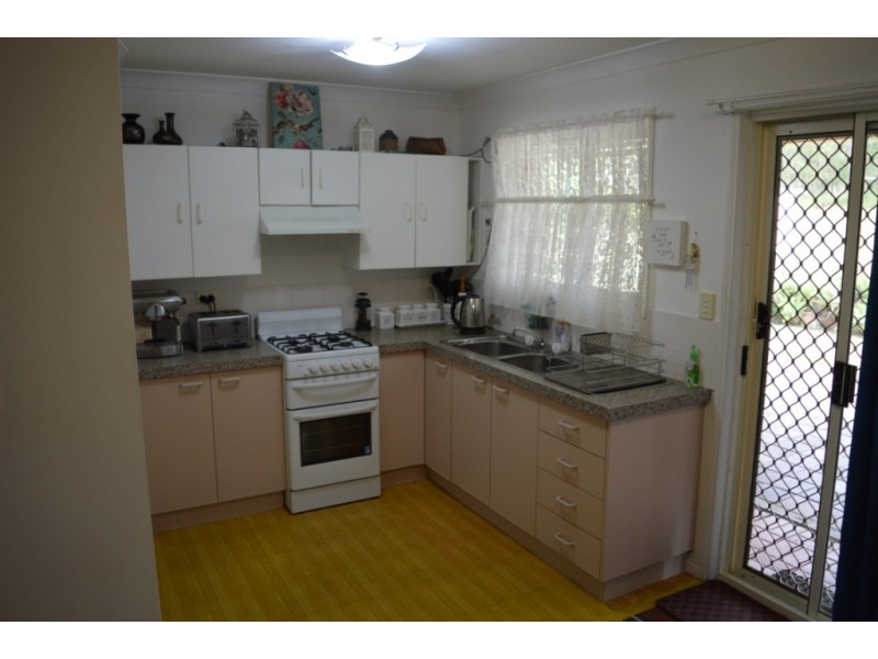 91 Lakes Drive, Laidley Heights QLD 4341