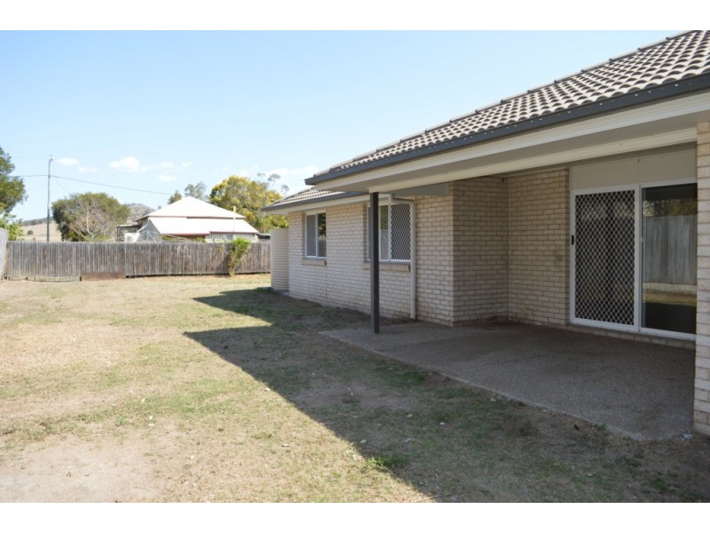 19 Williams Street, Lowood QLD 4311