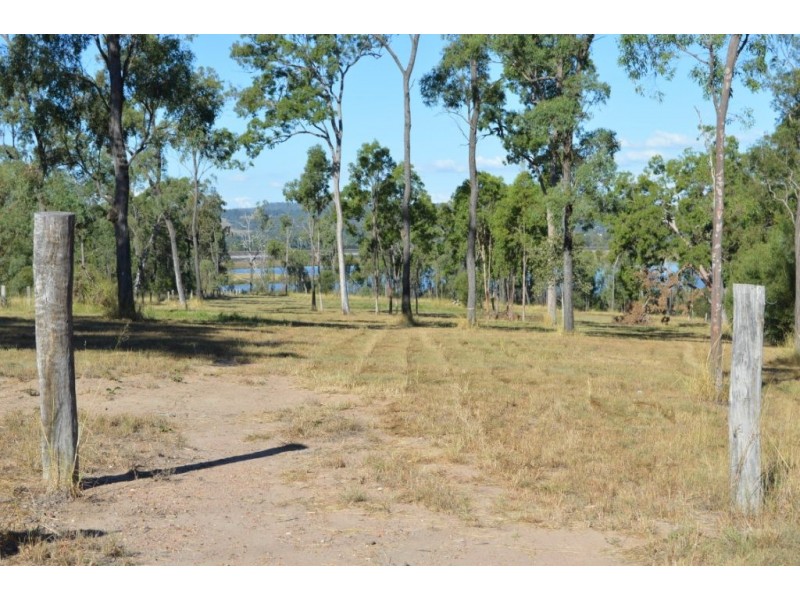 184 Lakes Dr, Laidley Heights QLD 4341
