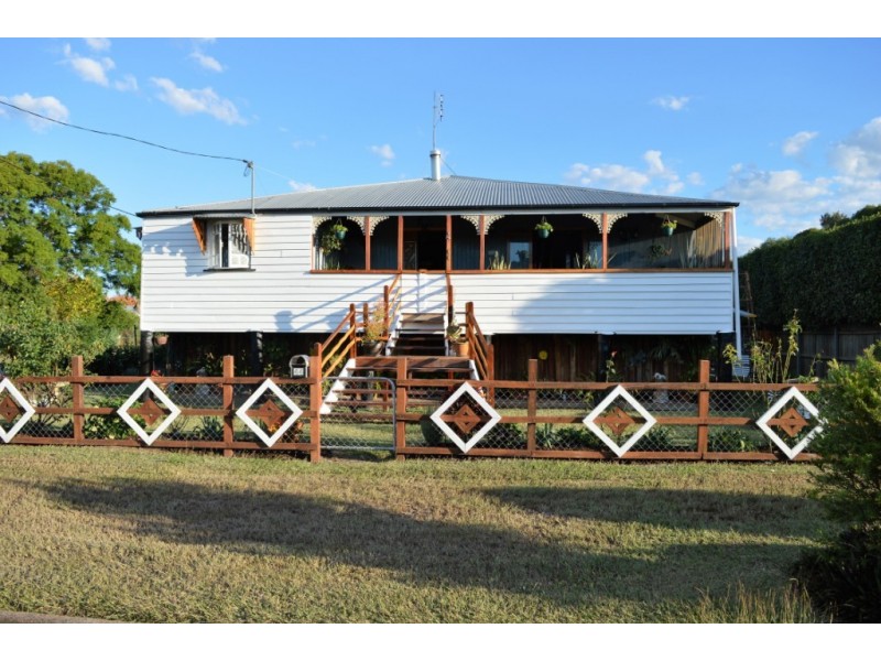 44 Hayes St, Laidley QLD 4341