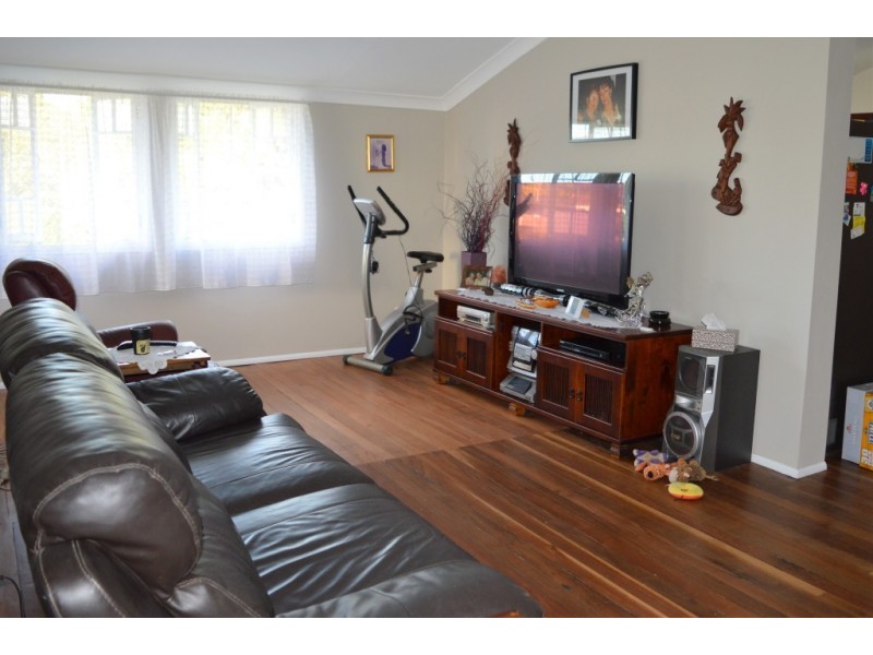 44 Hayes St, Laidley QLD 4341