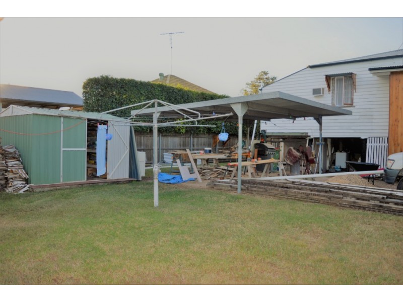 44 Hayes St, Laidley QLD 4341