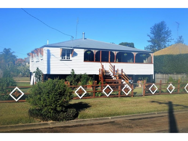 44 Hayes St, Laidley QLD 4341