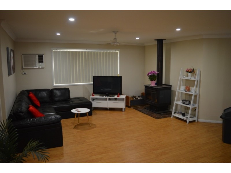 75 Walnut Drive, Brightview QLD 4311