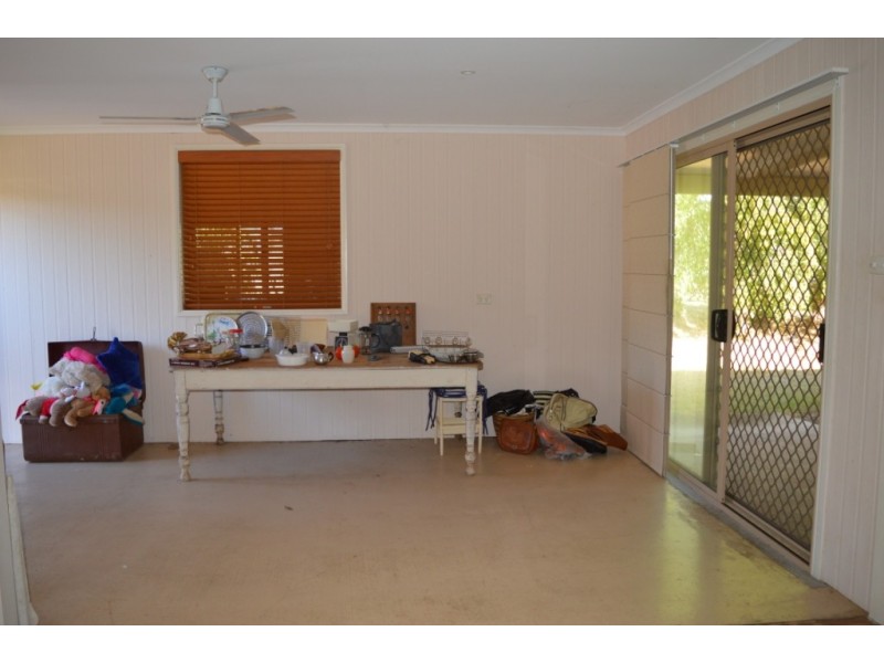 37 Douglas McInnes Dr, Laidley QLD 4341