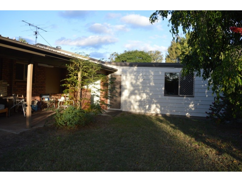 37 Douglas McInnes Dr, Laidley QLD 4341