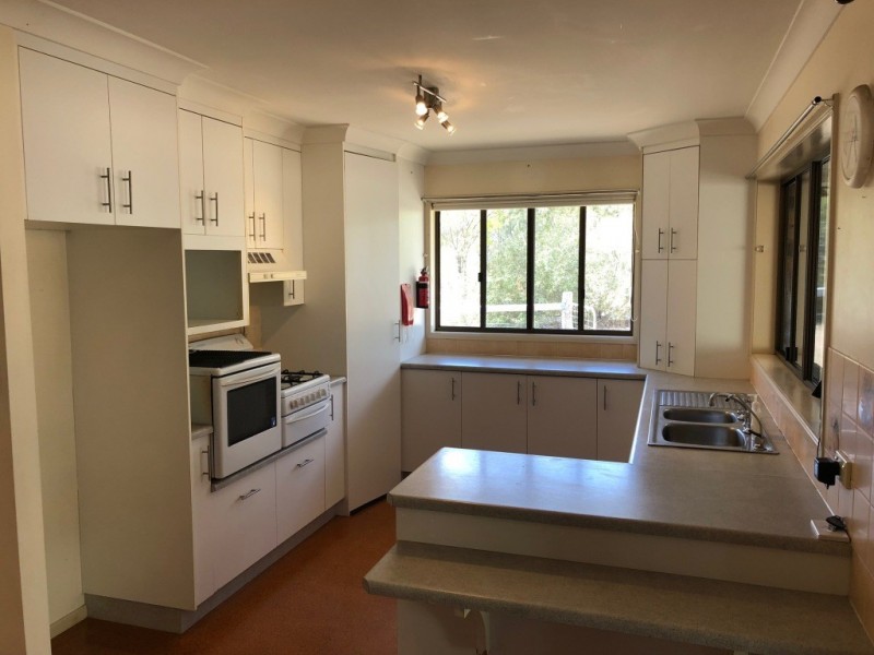 6 Miles Road, Laidley Heights QLD 4341