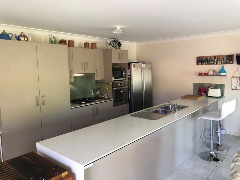 151 Lakes Drive, Laidley Heights QLD 4341