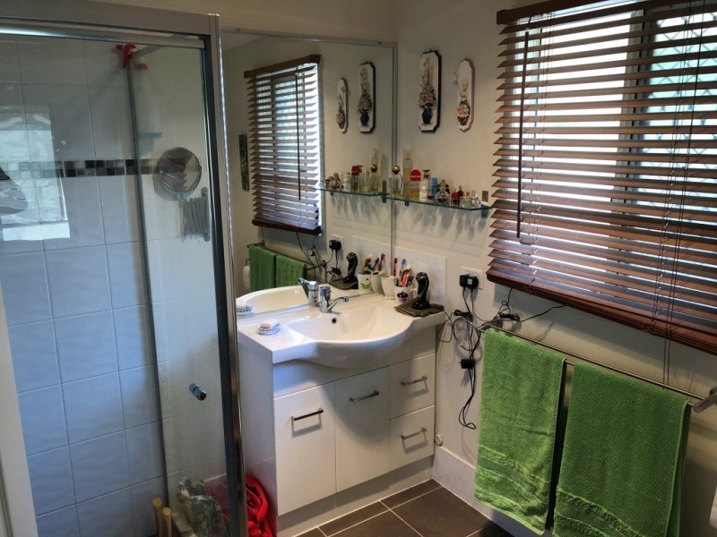 151 Lakes Drive, Laidley Heights QLD 4341