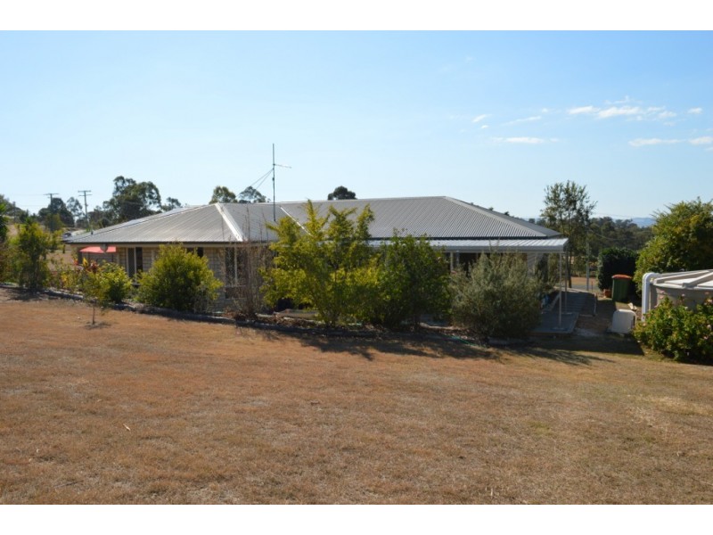 151 Lakes Drive, Laidley Heights QLD 4341