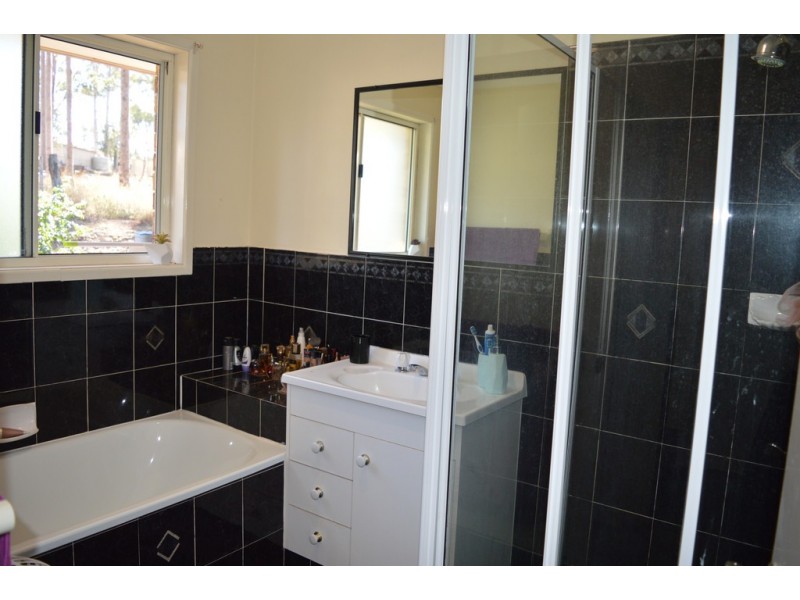 16 Natalie Court, Regency Downs QLD 4341