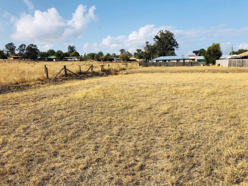 15 Peppermint Place, Laidley QLD 4341