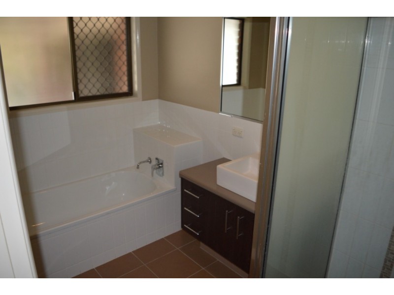 6 Burnham Street, Forest Hill QLD 4342