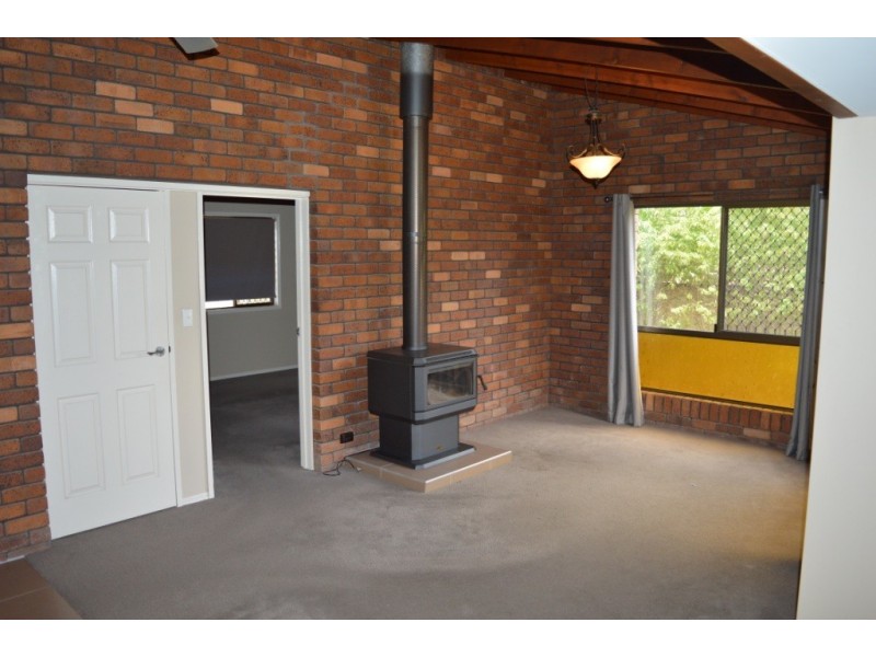 6 Burnham Street, Forest Hill QLD 4342