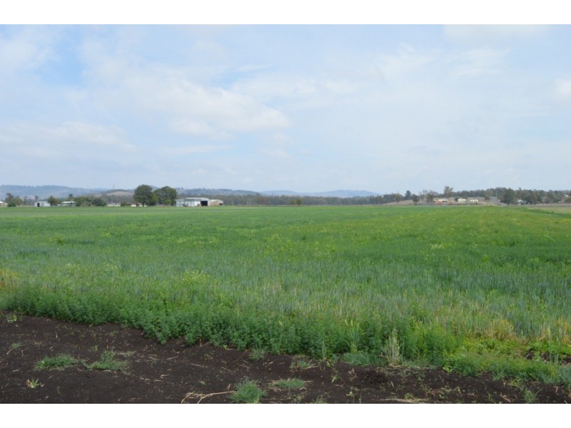 9-11 Mulgowie Road, Laidley South QLD 4341