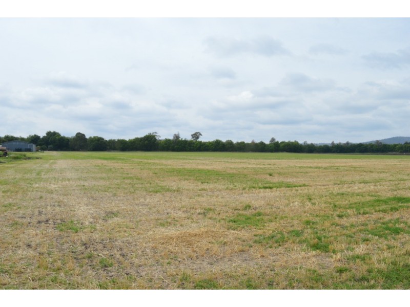 9-11 Mulgowie Road, Laidley South QLD 4341