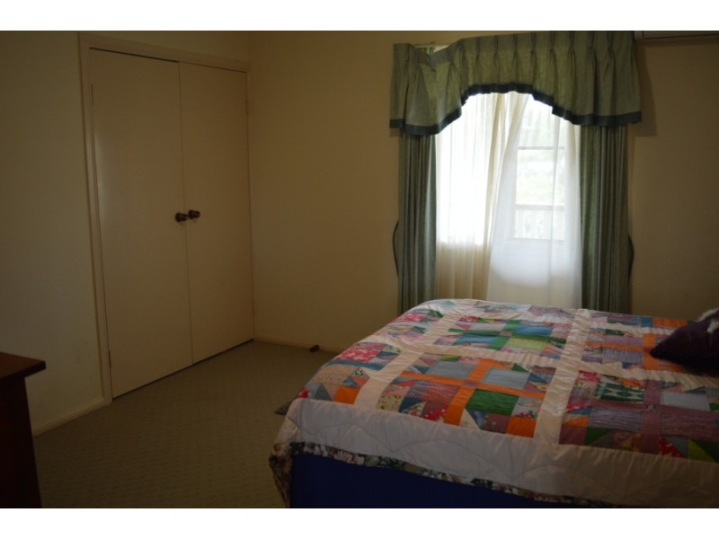 12 Hein Court, Regency Downs QLD 4341
