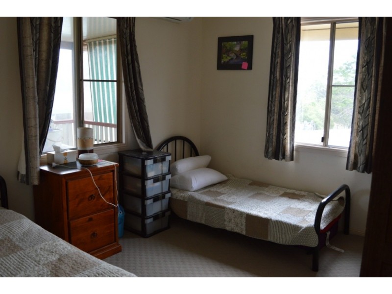 12 Hein Court, Regency Downs QLD 4341