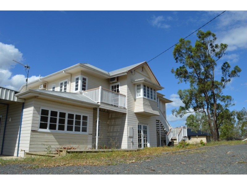 8 Magpie Ave, Regency Downs QLD 4341