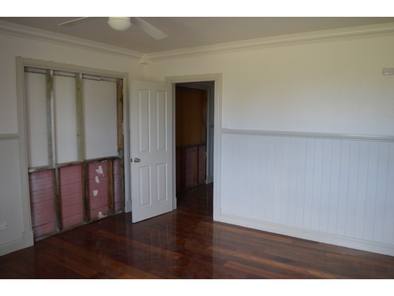 8 Magpie Ave, Regency Downs QLD 4341
