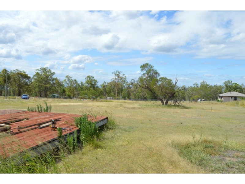 8 Magpie Ave, Regency Downs QLD 4341