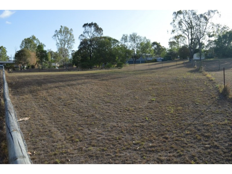 82 Lakes Drive, Laidley Heights QLD 4341