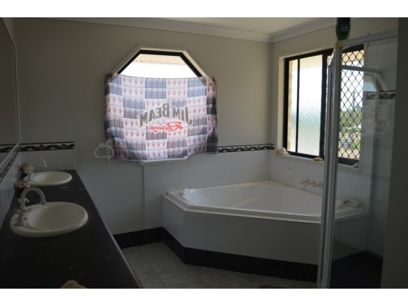 24 Wagtail, Regency Downs QLD 4341