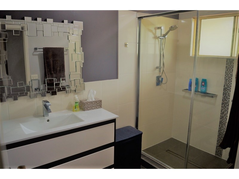 31 Sandpiper Dr, Regency Downs QLD 4341