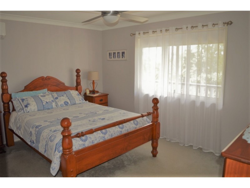 31 Sandpiper Dr, Regency Downs QLD 4341