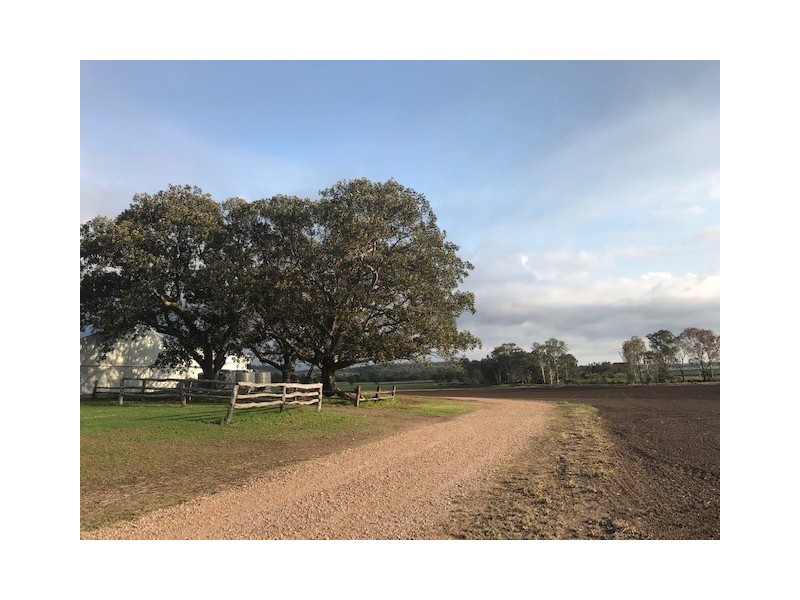 10 McGarrigal Road, Laidley Creek West QLD 4341