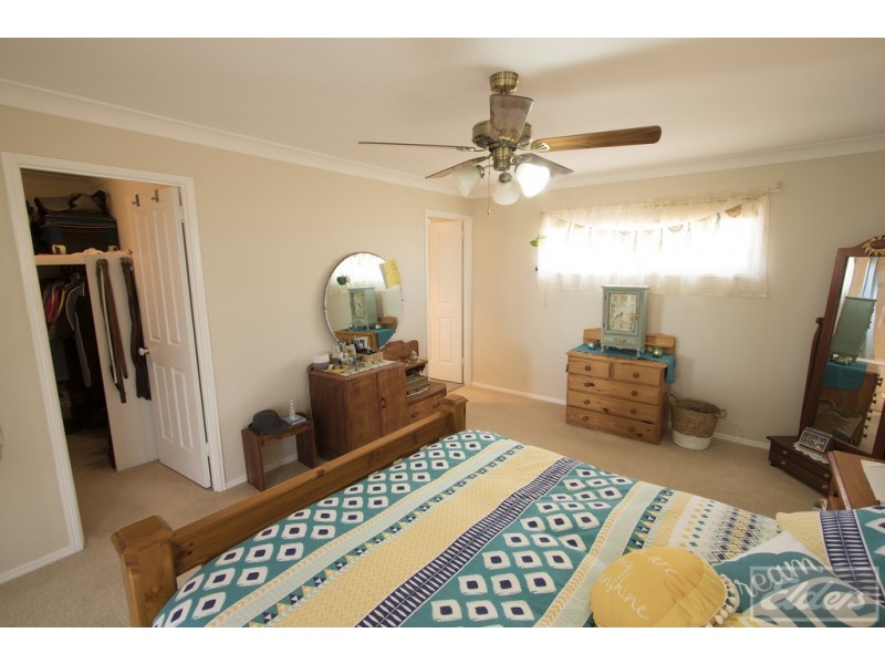 1 Mahogany Drive, Plainland QLD 4341