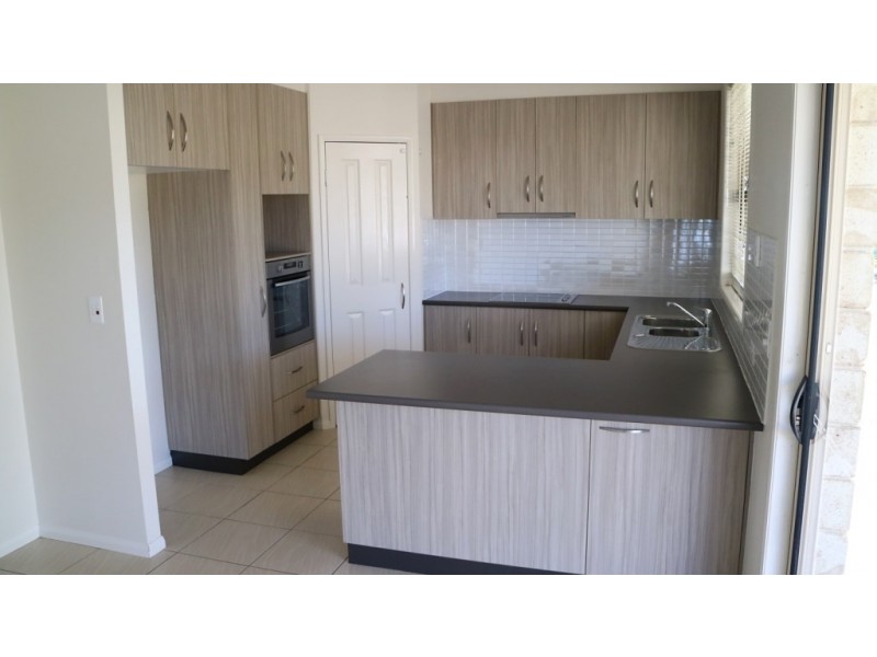 52 Edgerton Drive, Plainland QLD 4341