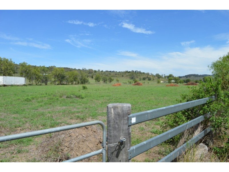4 Wells Road, Summerholm QLD 4341